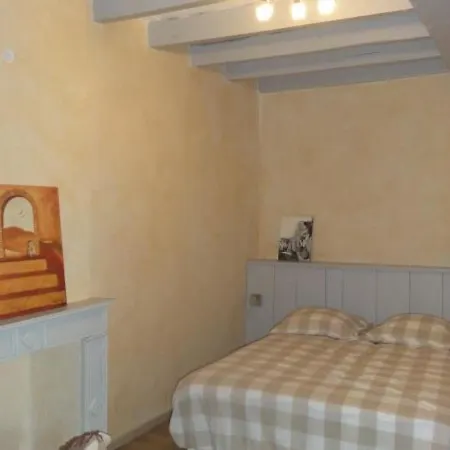 Maison En Pierres Renovee Avec Cour Close Et Terrasse Privee, Animaux Admis, Parking, Wi-fi - Fr-1-489-271 Nyaraló *